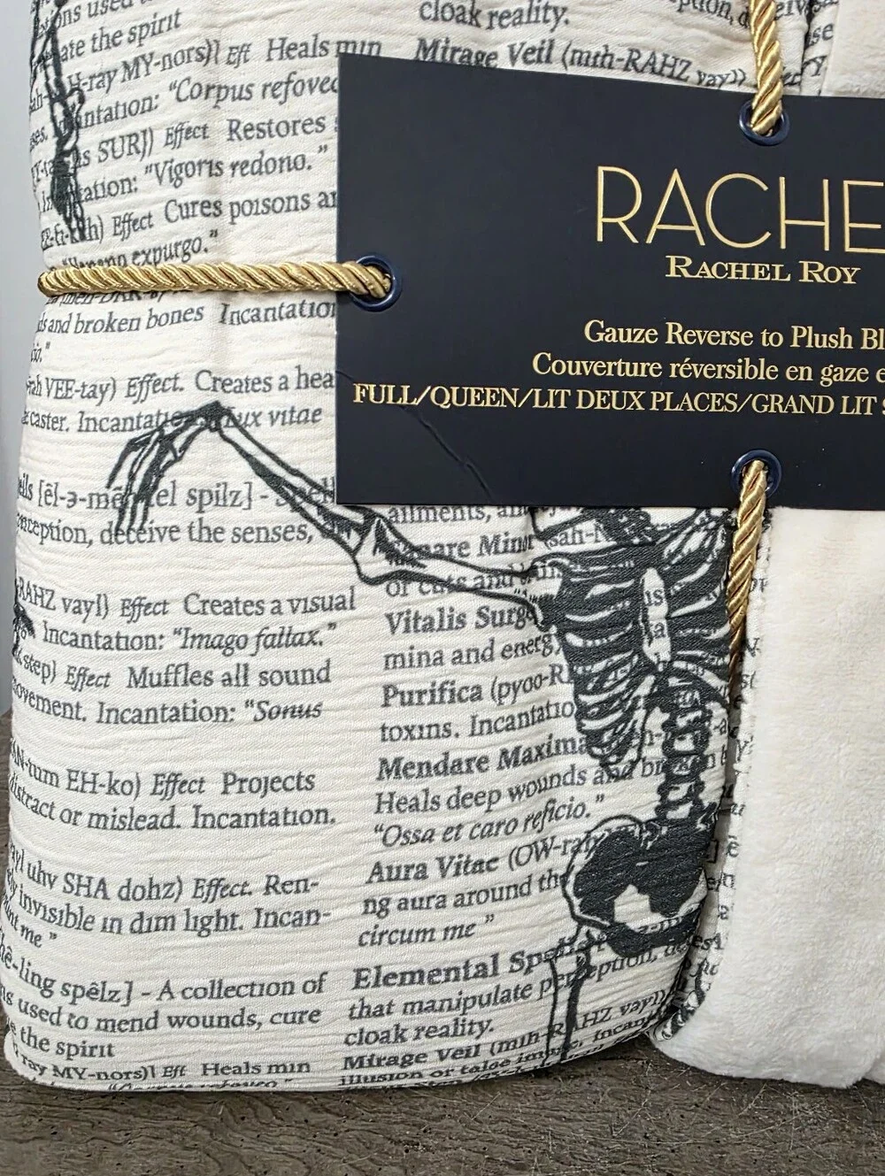 Rachel Roy Queen Newspaper Dancing Skeleton Halloween Throw Blanket Viral New